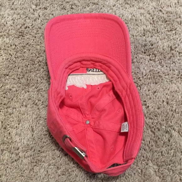 Pink Smithsonian baseball cap - Picture 4 of 4